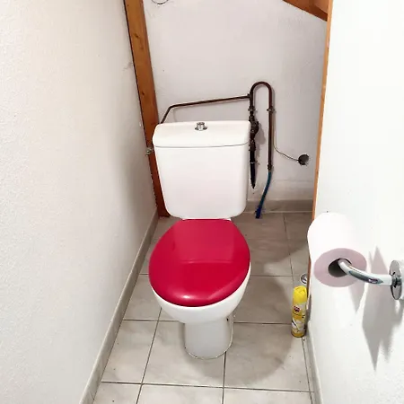 Holiday home Maison Charmante A Avec Piscine Et Jardin Salavas