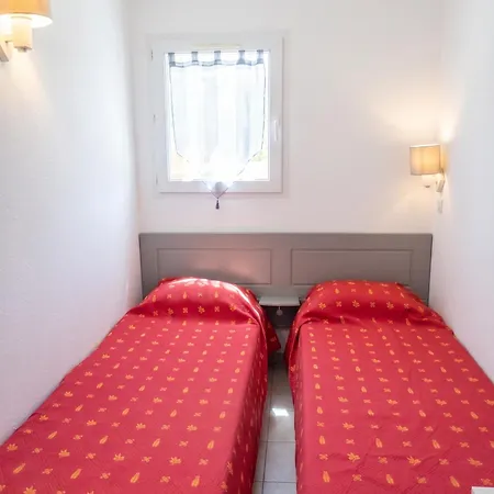 Ferienhaus Maison Charmante A Avec Piscine Et Jardin Salavas